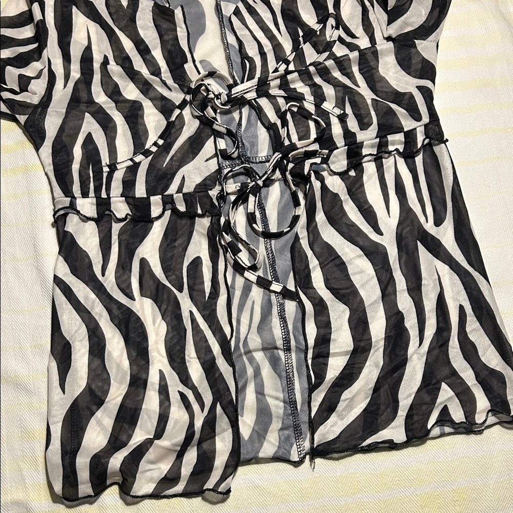 Zebra stripe sheer swim coverup or blouse 17” pit 23” length - Picture 3 of 4